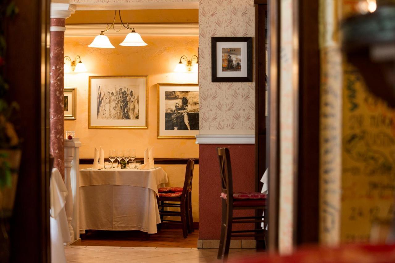 Rooms & Restaurant Ostarija Dolenjske Toplice Exteriör bild