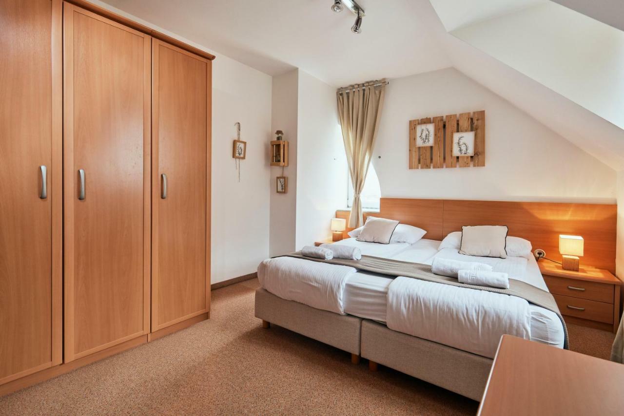 Rooms & Restaurant Ostarija Dolenjske Toplice Exteriör bild